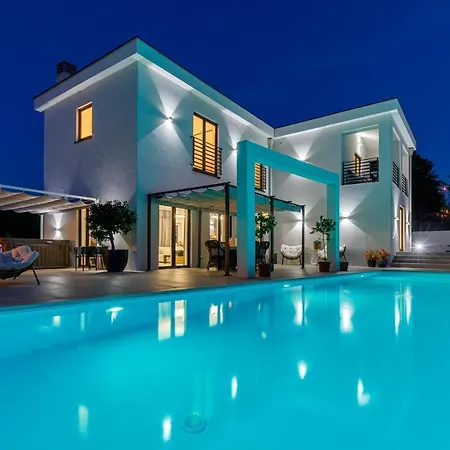 Valhalla Villa